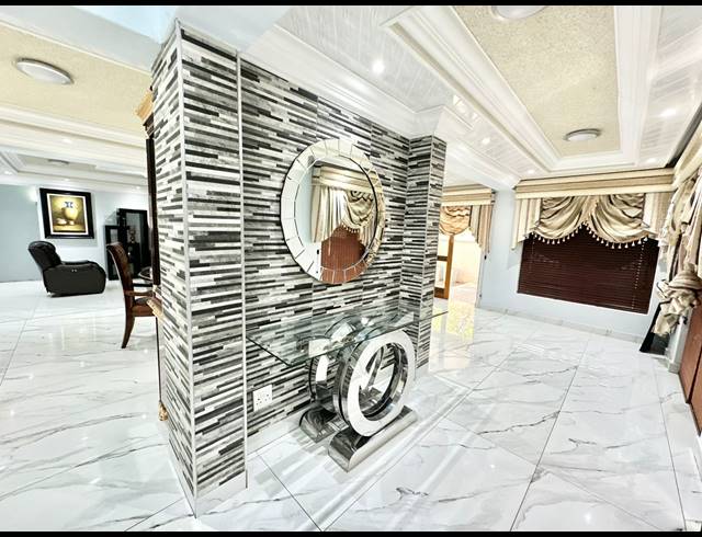 4 BEDROOM HOUSE FOR SALE IN CYCAD ESTATE
